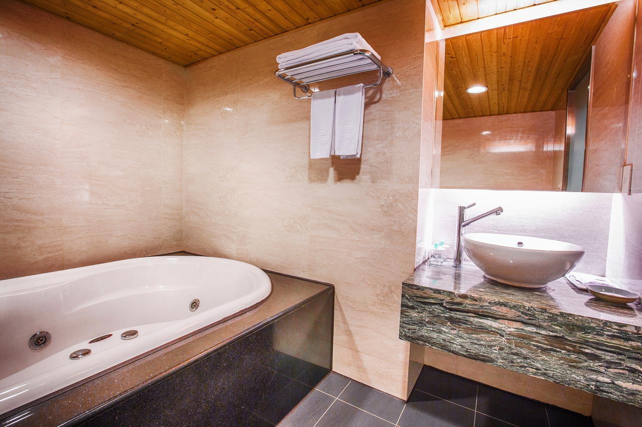 Cai She Hotel Тайбэй Экстерьер фото